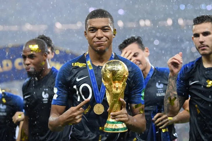 kylian-mbappe-ghi-bao-nhieu-ban-thang-trong-su-nghiep-aax